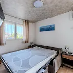 Henriela - 2 Personnes Prázdninový dům *