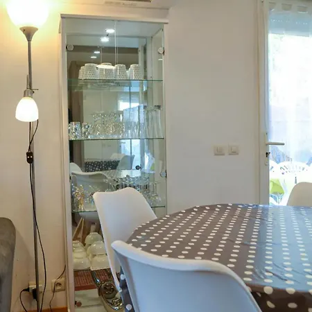 Holiday home Henriela - 2 Personnes *